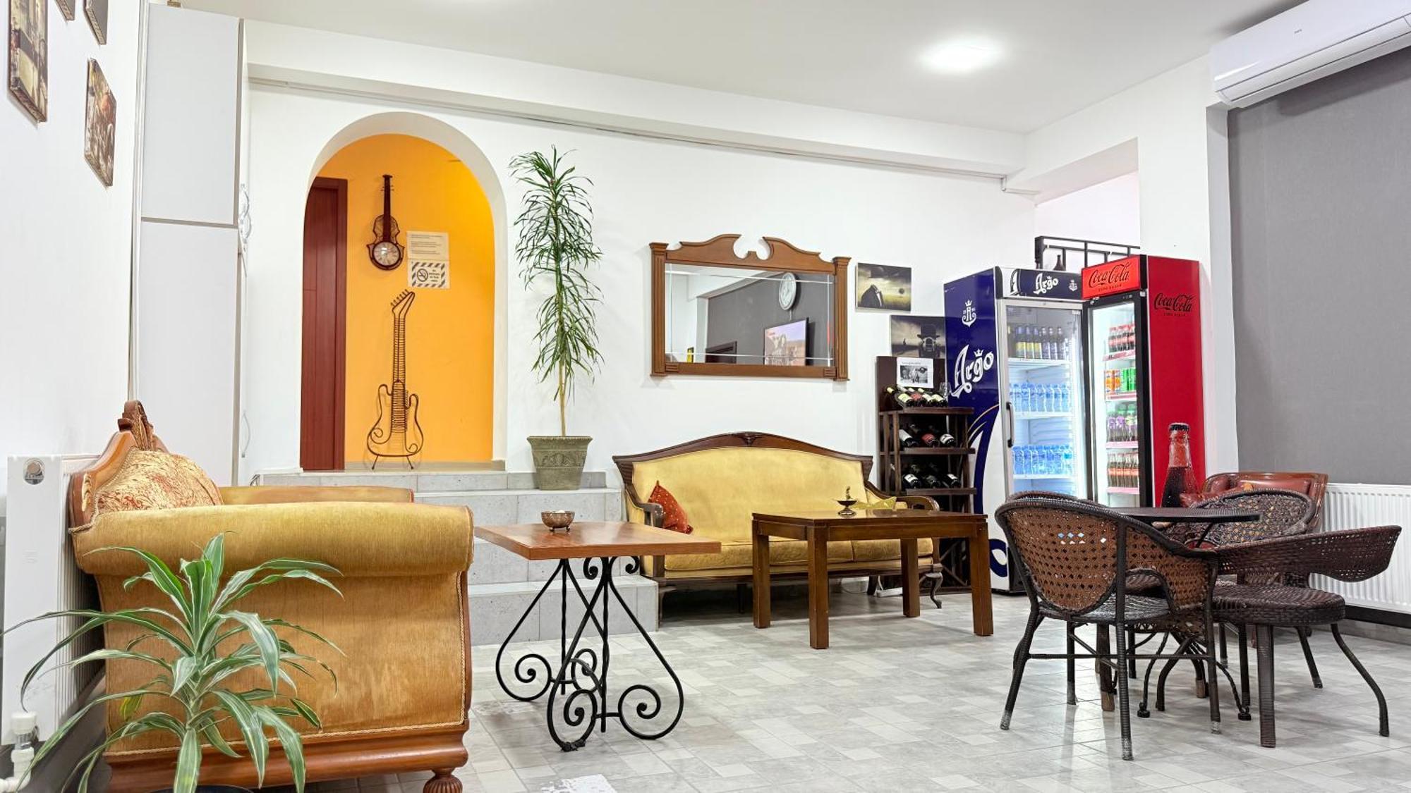 Star Hotel Kutaisi Bagian luar foto