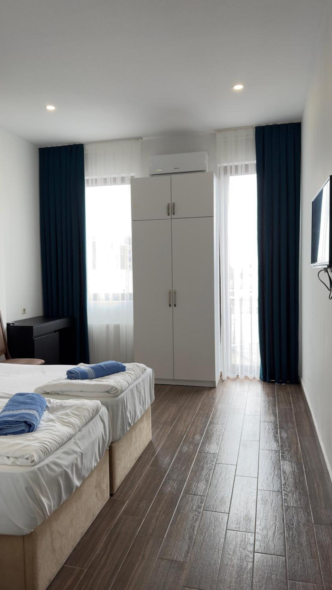 Star Hotel Kutaisi Bagian luar foto