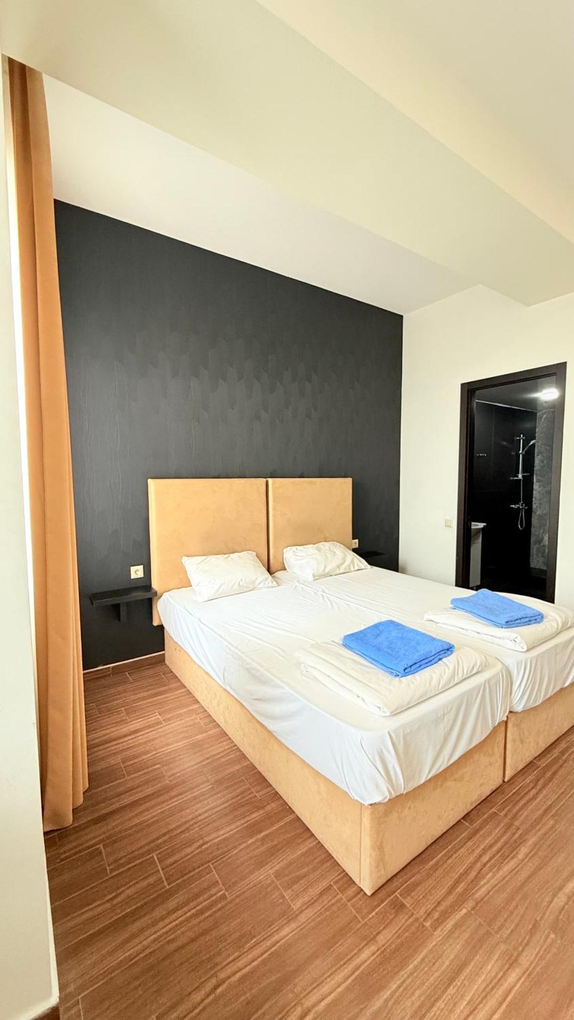 Star Hotel Kutaisi Bagian luar foto